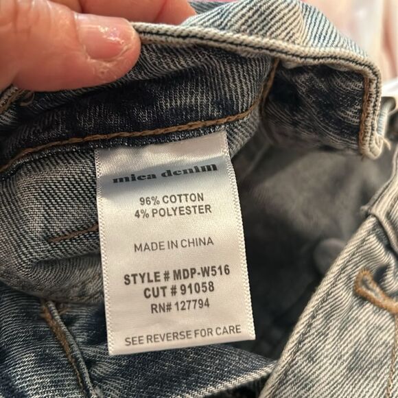 Mica Denim NWT Wide Cargo Jeans, size 24 , adorable - Picture 4 of 13